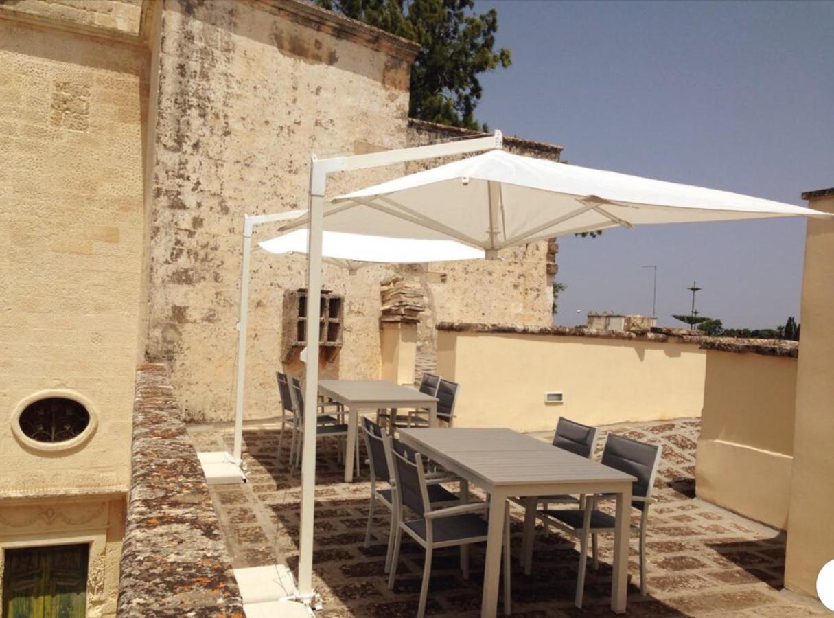 Palazzo De Carlo E Il Parco Dei 7 Pozzi Bed and Breakfast Lecce Buitenkant foto