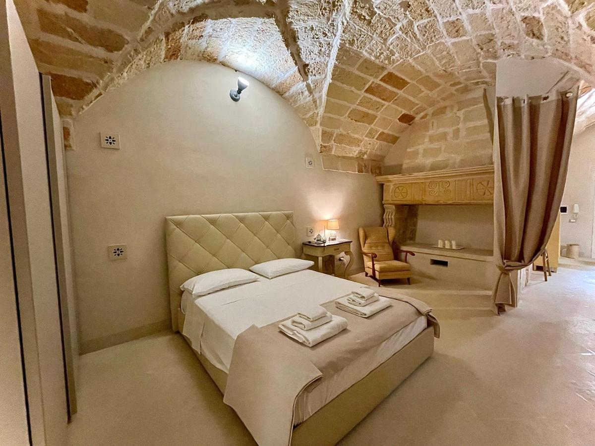 Palazzo De Carlo E Il Parco Dei 7 Pozzi Bed and Breakfast Lecce Buitenkant foto