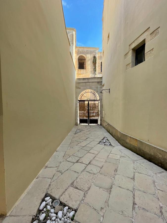 Palazzo De Carlo E Il Parco Dei 7 Pozzi Bed and Breakfast Lecce Buitenkant foto