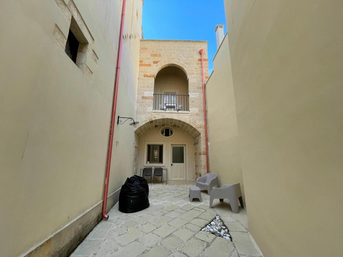 Palazzo De Carlo E Il Parco Dei 7 Pozzi Bed and Breakfast Lecce Buitenkant foto