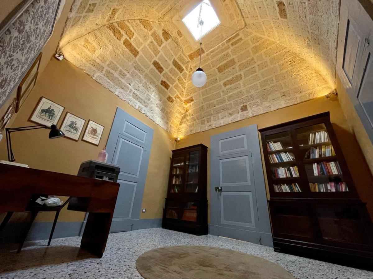 Palazzo De Carlo E Il Parco Dei 7 Pozzi Bed and Breakfast Lecce Buitenkant foto