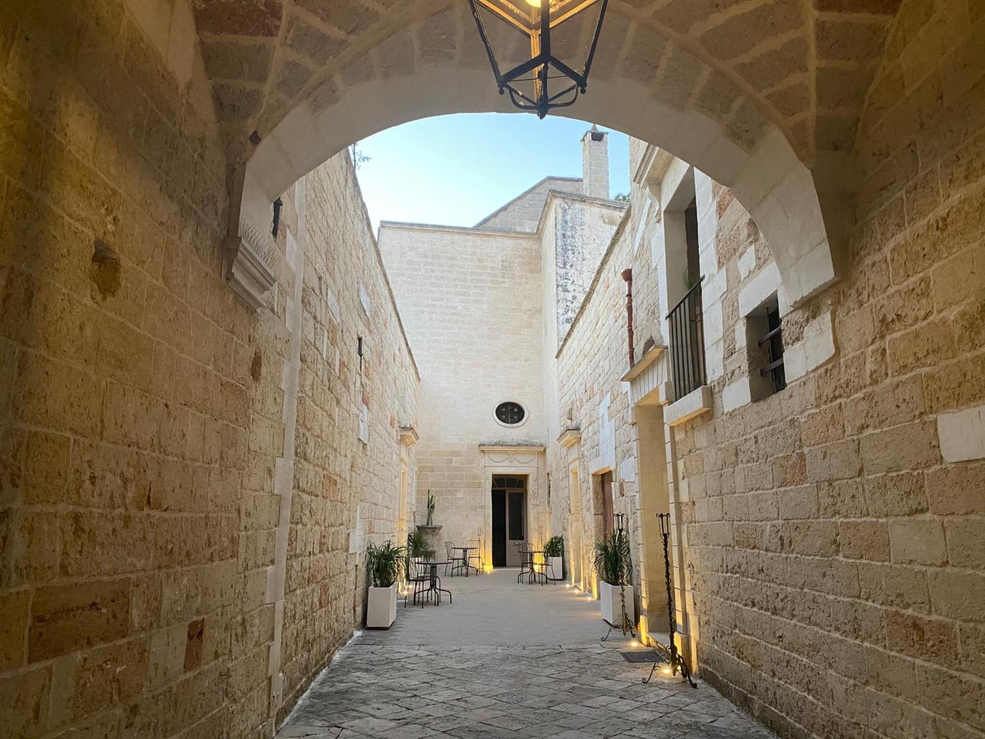 Palazzo De Carlo E Il Parco Dei 7 Pozzi Bed and Breakfast Lecce Buitenkant foto