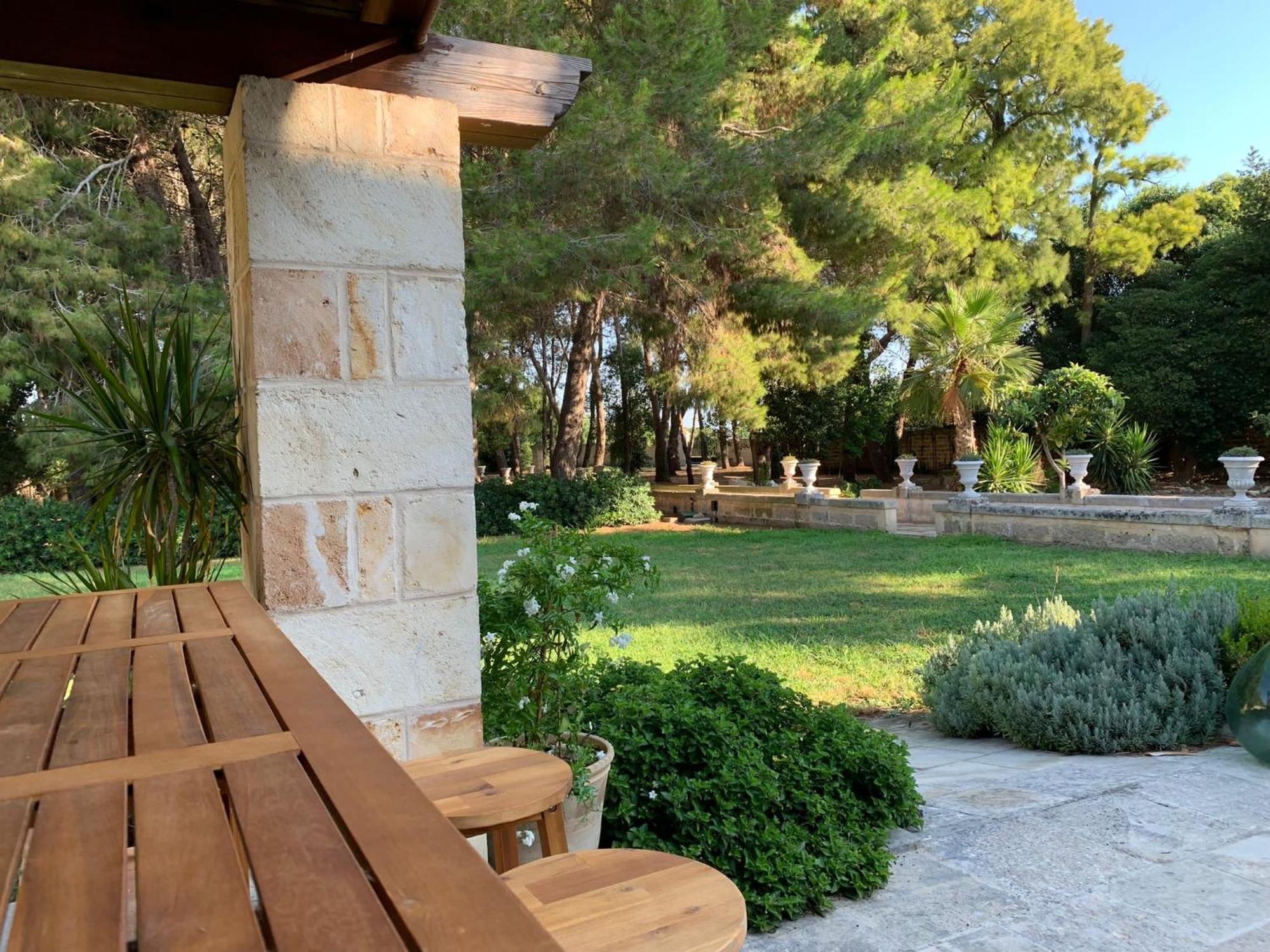 Palazzo De Carlo E Il Parco Dei 7 Pozzi Bed and Breakfast Lecce Buitenkant foto